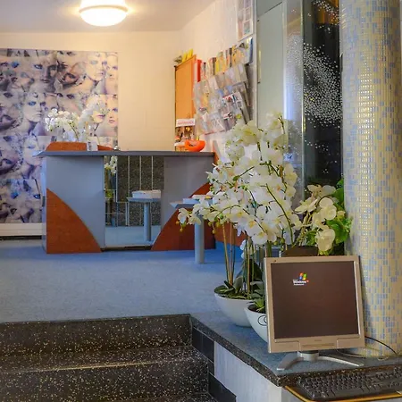 Helga אינסברוק