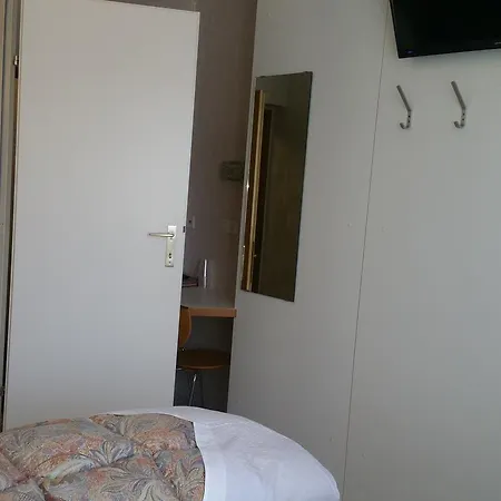 Helga Hotell 3*